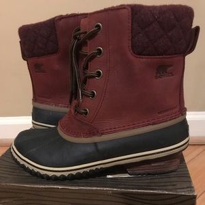 BRAND NEW SOREL SLIMPACK II LACE 11